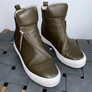 Moochi Zippered High-top all-leather sneakers (39) with angled top zipper